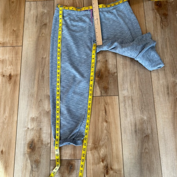 Under Armour Women's Lightweight Drawstring Sweatpants Gray Large - Picture 6 of 11